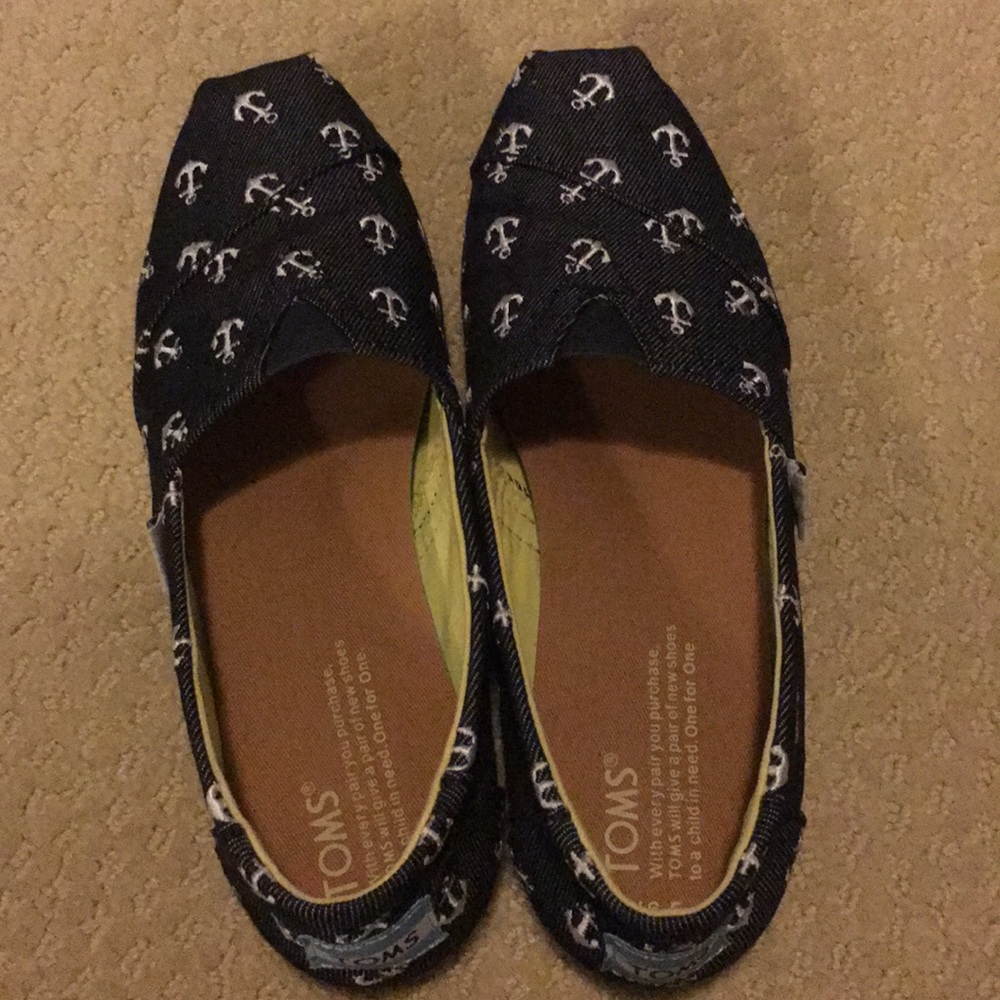 Super Cute Toms